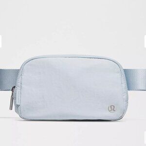 Everywhere Belt Bag 1L